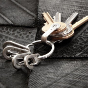 Breloczek do kluczy True Utility KeyRing System TU245