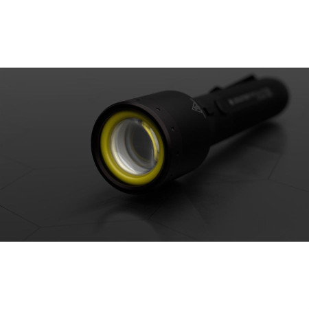 Latarka Ledlenser P9R Core LEP