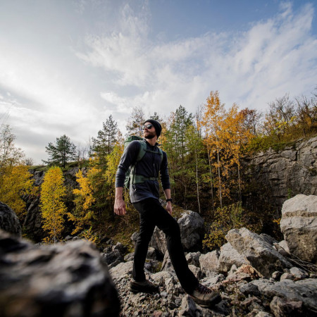 Jak używać kompasu? Przewodnik dla entuzjastów outdooru