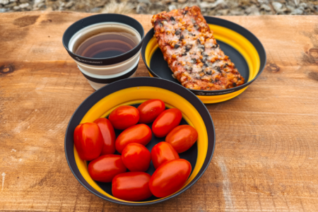 TEST: Sea to Summit Frontier UL Collapsible Dinnerware Set – ultralekki zestaw naczyń, który nie zajmuje miejsca