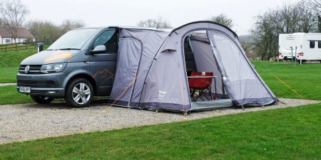 Jak dobrać przedsionek do busa