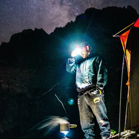 Czołówka kontra telefon: wiemy, kto wygrywa