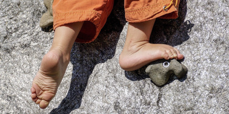 Wspinaczkowe gry nie tylko dla dzieci - na boulderingu i z liną