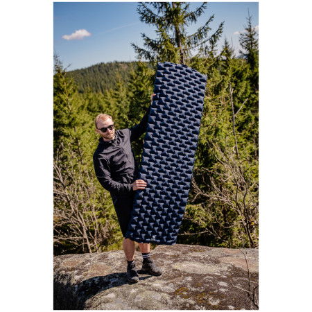 Nadmuchiwany materac Zulu Carlos