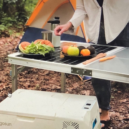 Stół GoSun z panelem solarnym 60W