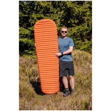 Nadmuchiwany materac Warg NeoTrail Insulated