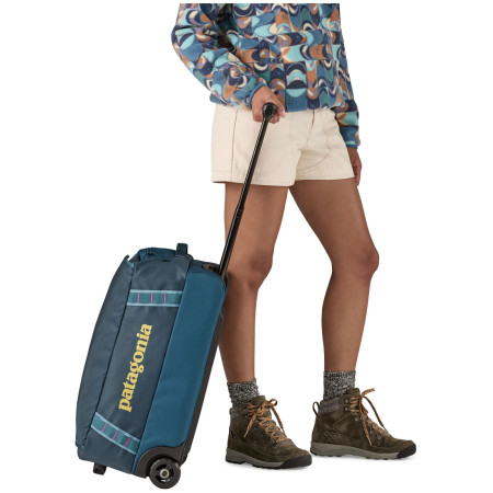 Walizka Patagonia Black Hole Wheeled Duffel 40L