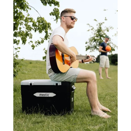 Lodówka turystyczna Mestic Compressor MCCA-42 AC / DC