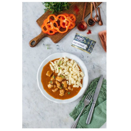 Danie główne Hotovky z plechovky Kurczak w papryce 400g