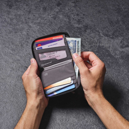 Portfel LifeVenture Rfid Bi-Fold Wallet