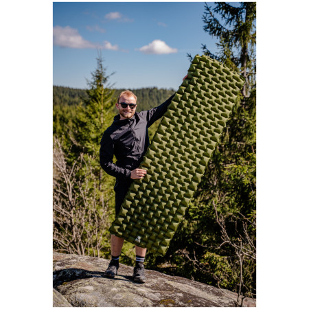 Nadmuchiwany materac Zulu Carlos