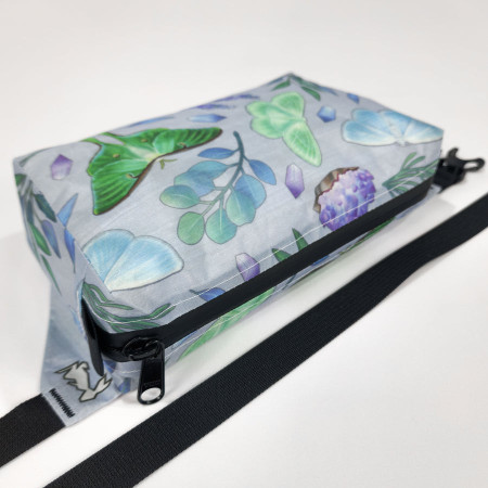 Nerka High Tail Designs Fanny Pack Nocturna