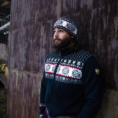 Dzianinowa czapka z merynosów Kama A137