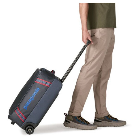 Walizka Patagonia Black Hole Wheeled Duffel 40L